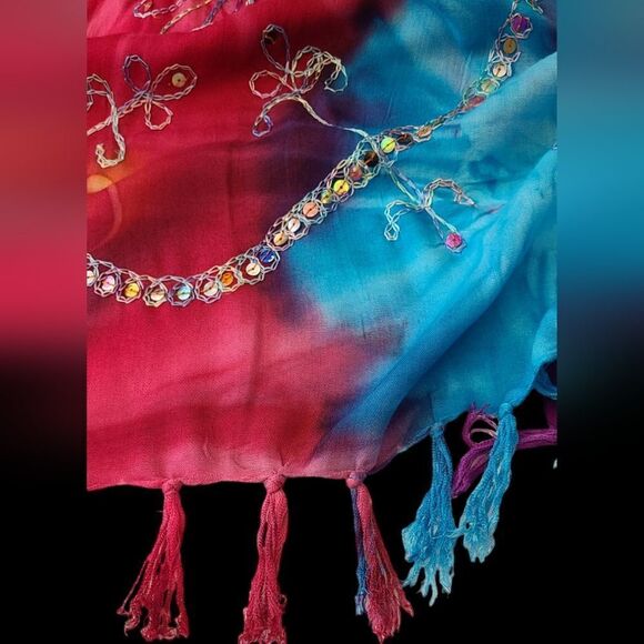 Hand-Made Wrap or Shawl Embroidered Sequined Tie-Dyed Fringe  45" x 65" - Picture 5 of 15